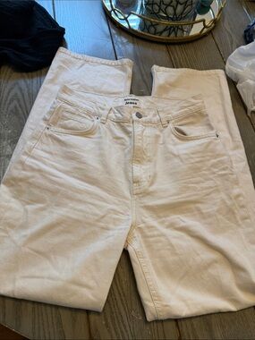 Reformation woman’s Cream Straight Jeans